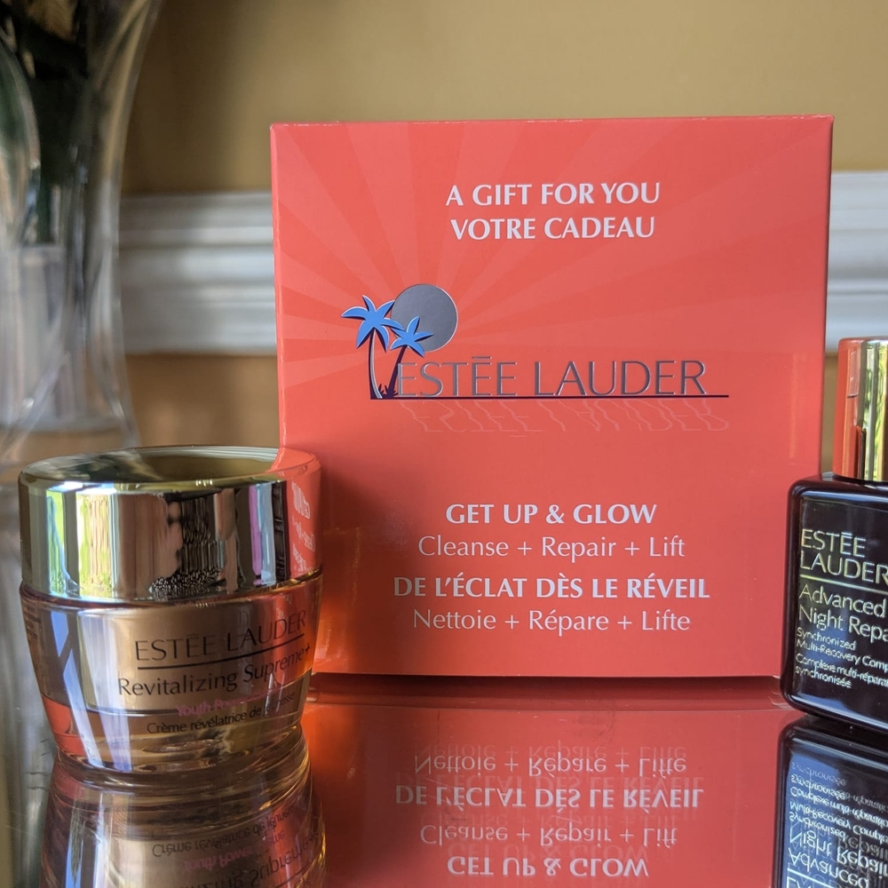 Estée Lauder Revitalizing Supreme Set